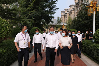 廊坊市委书记王立彤莅临富易堂fyt金色年华康健养护中心考察调研