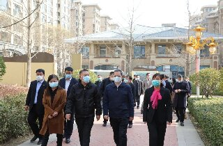 秦皇岛市委副书记、市长丁伟等向导一行莅临富易堂fyt国际康健城旅行调研